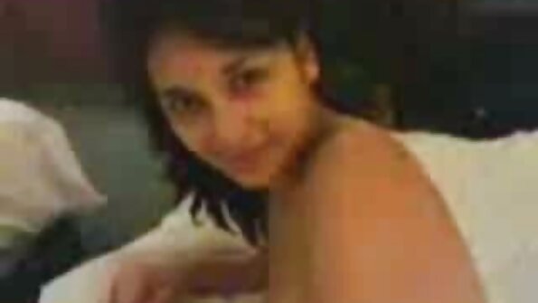 Bruneta asta adolescent ceva de arătat filme porno cu grase mature în casting porno