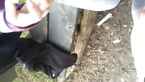 Urinat pe bruneta curva porno cu babe grase dupa futai in toate gaurile