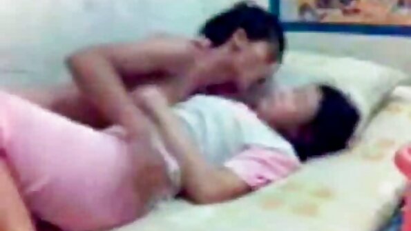 La naiba trimite o negresa pe la spatele filme porno cu babe grase prietenului său